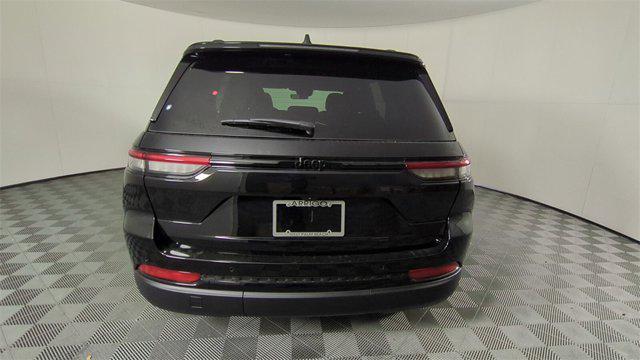 new 2025 Jeep Grand Cherokee car, priced at $41,675