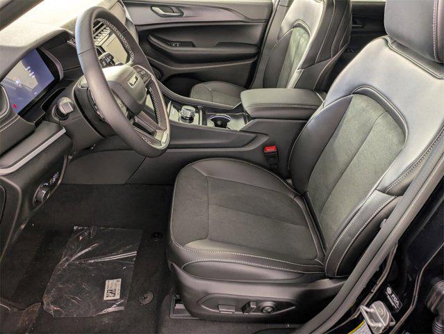 new 2025 Jeep Grand Cherokee car, priced at $41,675