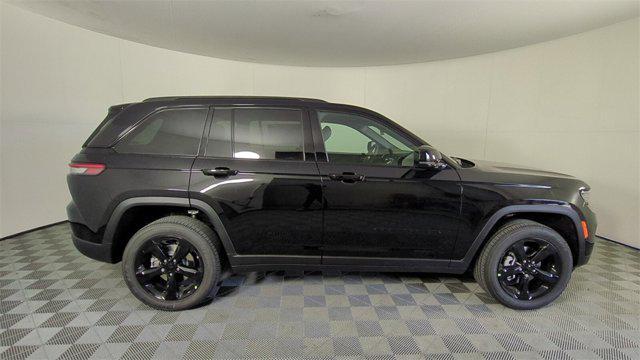 new 2025 Jeep Grand Cherokee car, priced at $41,675