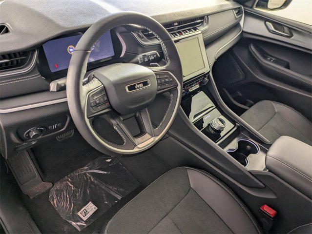 new 2025 Jeep Grand Cherokee car, priced at $41,675