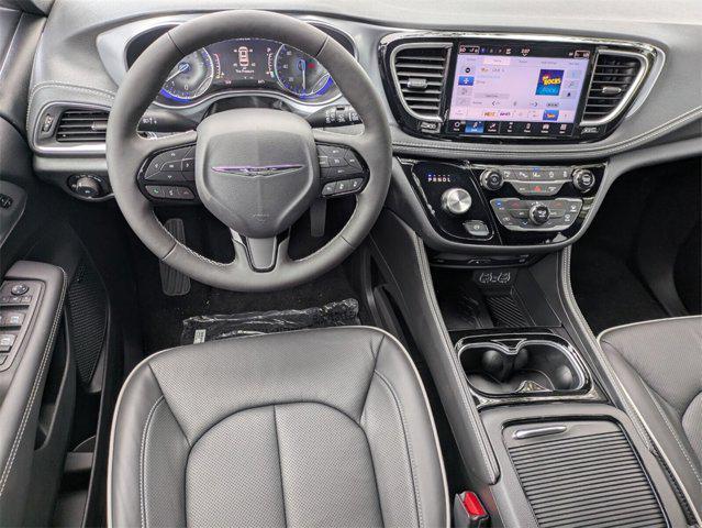 new 2025 Chrysler Pacifica car, priced at $48,768