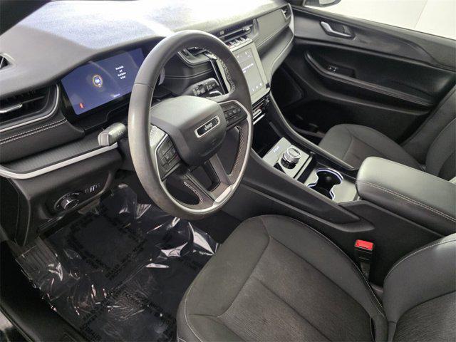 used 2024 Jeep Grand Cherokee car, priced at $27,555