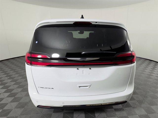 new 2025 Chrysler Pacifica car, priced at $38,917