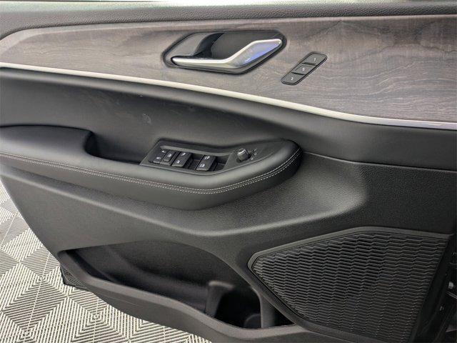 new 2025 Jeep Grand Cherokee car, priced at $38,042