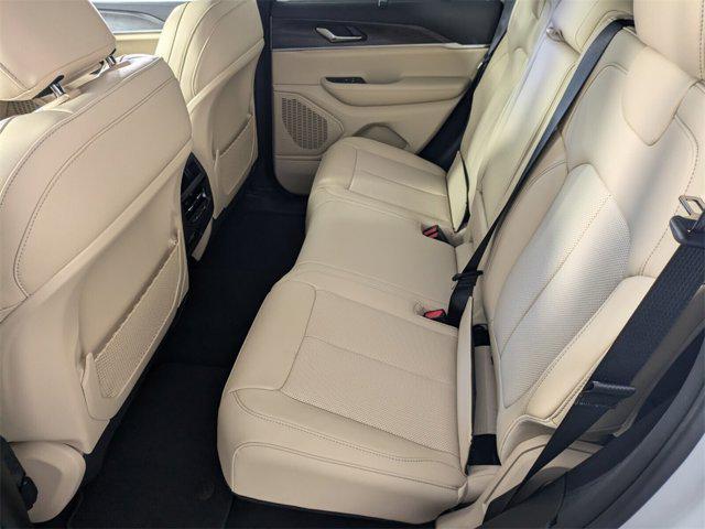 new 2025 Jeep Grand Cherokee car, priced at $37,919