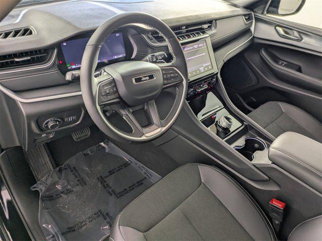 new 2025 Jeep Grand Cherokee car, priced at $44,975