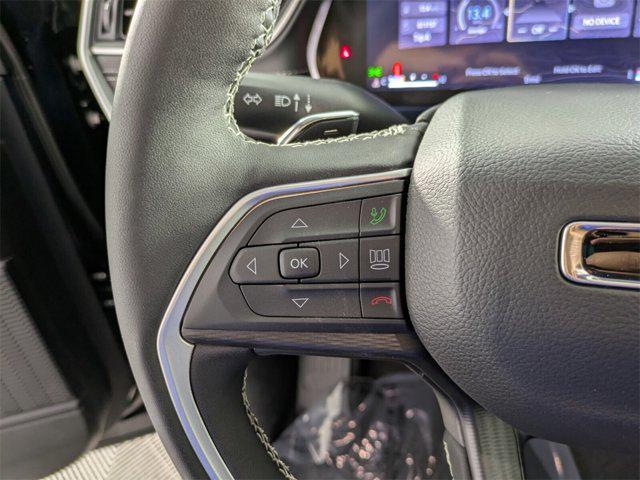 new 2025 Jeep Grand Cherokee car, priced at $44,975