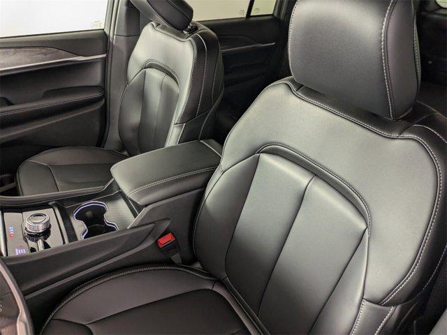 new 2025 Jeep Grand Cherokee car, priced at $39,406