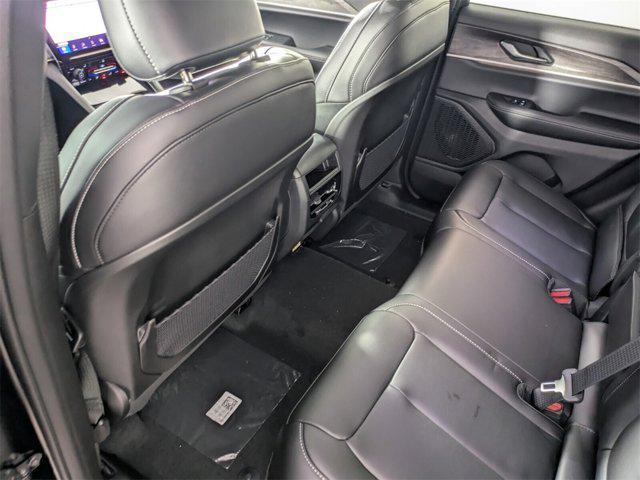 new 2025 Jeep Grand Cherokee car, priced at $39,406