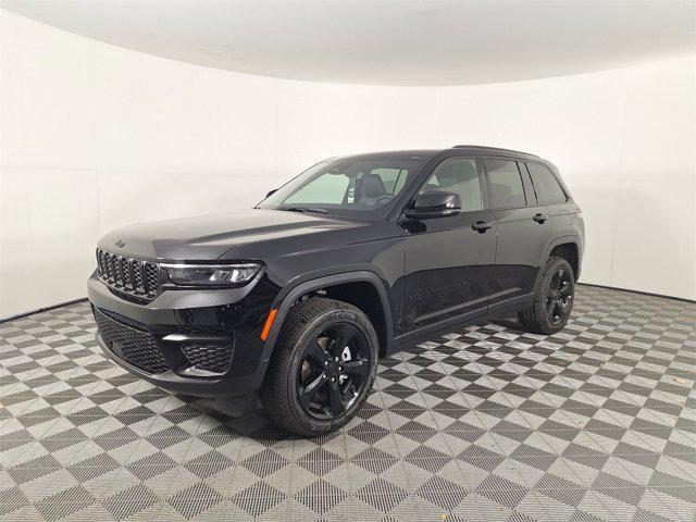 new 2025 Jeep Grand Cherokee car, priced at $43,675