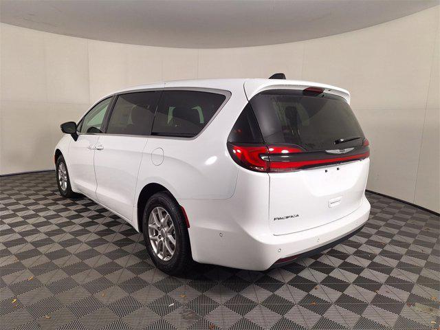new 2024 Chrysler Pacifica car, priced at $43,346