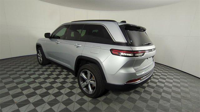 new 2025 Jeep Grand Cherokee car, priced at $45,279