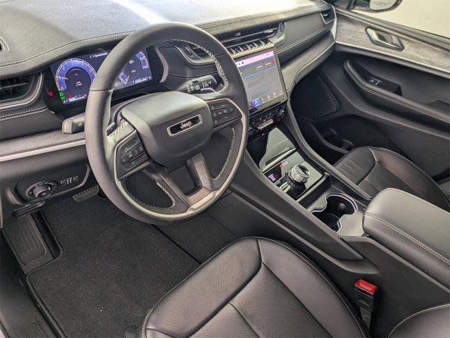 new 2025 Jeep Grand Cherokee car, priced at $45,279