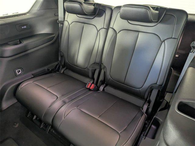 new 2025 Jeep Grand Cherokee L car, priced at $41,052