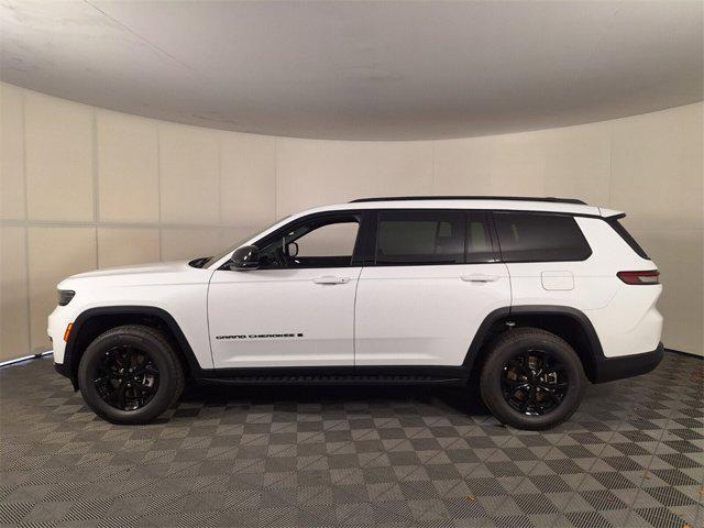 new 2024 Jeep Grand Cherokee L car, priced at $45,055