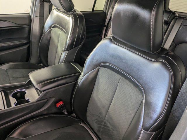 used 2024 Jeep Grand Cherokee car, priced at $28,988