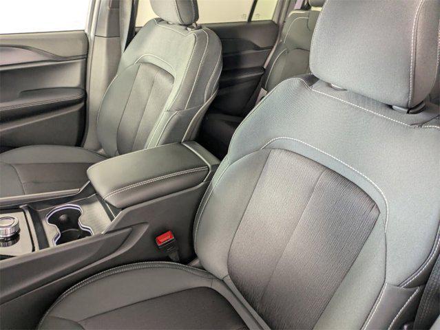 new 2025 Jeep Grand Cherokee L car, priced at $33,677