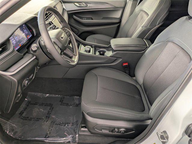 new 2025 Jeep Grand Cherokee L car, priced at $33,677
