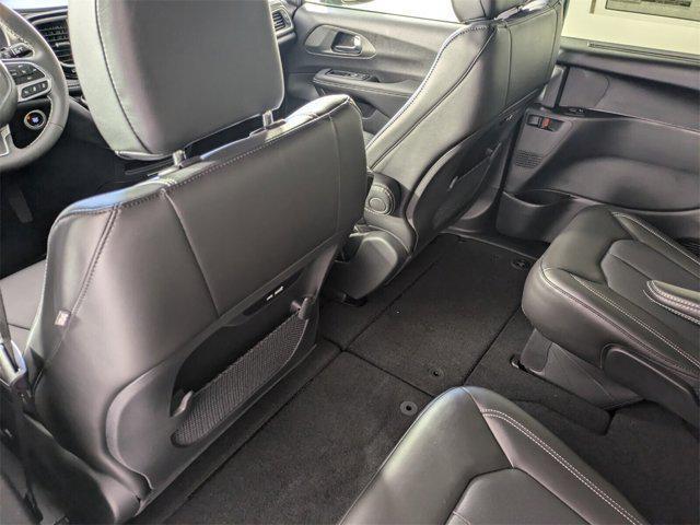 new 2025 Chrysler Pacifica car, priced at $38,917
