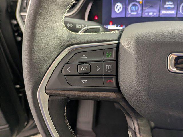 new 2025 Jeep Grand Cherokee car, priced at $37,091