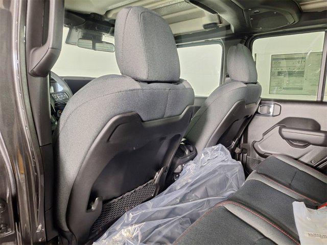 new 2025 Jeep Gladiator car, priced at $48,018