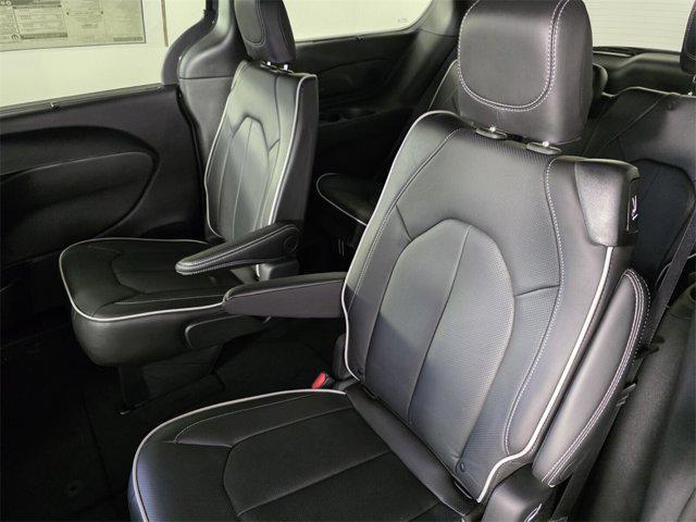 new 2025 Chrysler Pacifica car, priced at $45,105
