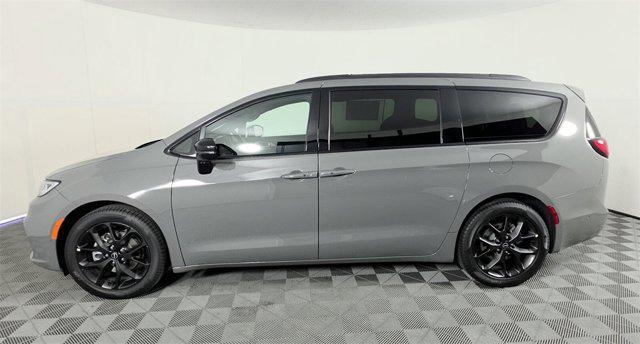 new 2025 Chrysler Pacifica car, priced at $45,105