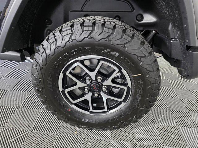 new 2025 Jeep Wrangler car, priced at $56,617