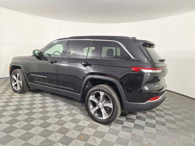 new 2024 Jeep Grand Cherokee car, priced at $49,326