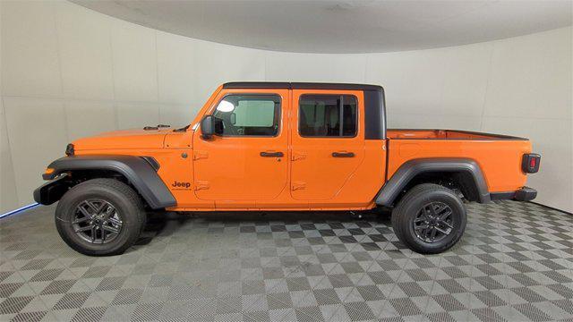 new 2025 Jeep Gladiator car, priced at $40,697
