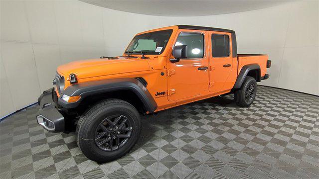 new 2025 Jeep Gladiator car, priced at $40,697