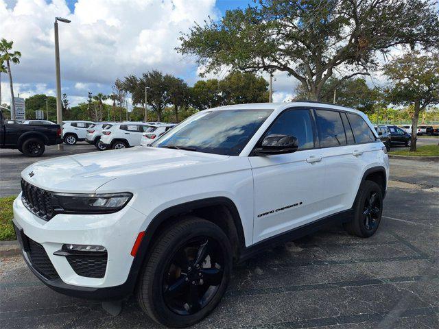 used 2023 Jeep Grand Cherokee car, priced at $28,624