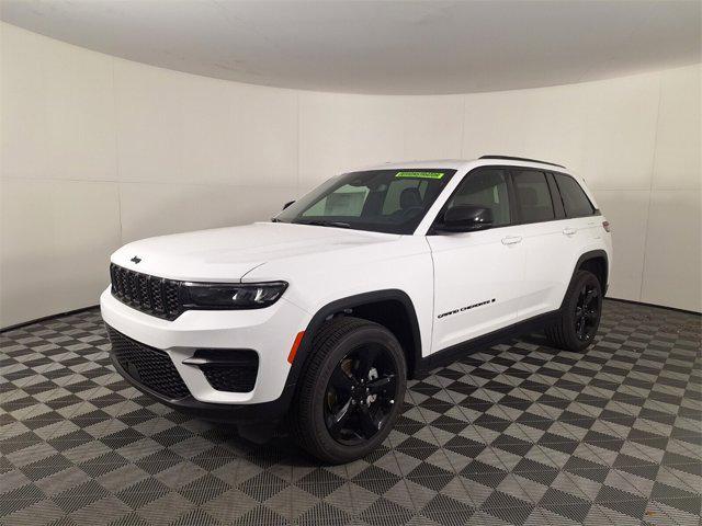 new 2024 Jeep Grand Cherokee car, priced at $41,376