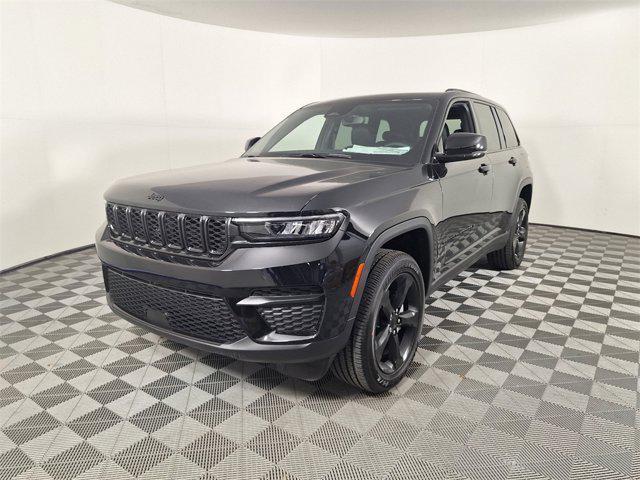 new 2024 Jeep Grand Cherokee car, priced at $36,321