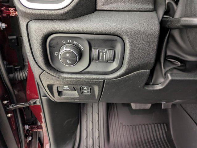 new 2025 Ram 1500 car, priced at $40,582