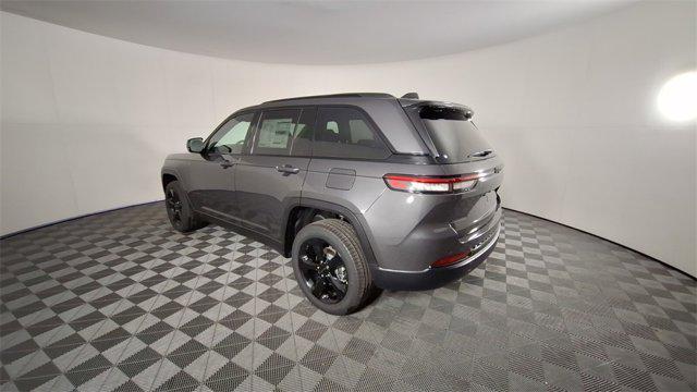 new 2025 Jeep Grand Cherokee car, priced at $38,075