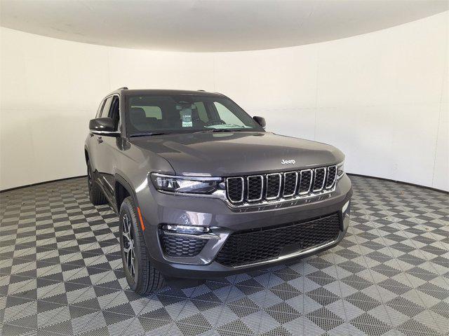 new 2025 Jeep Grand Cherokee car, priced at $41,436