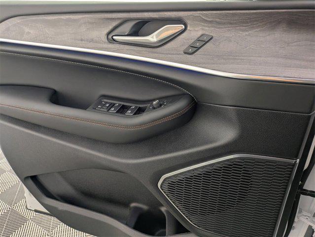 new 2025 Jeep Grand Cherokee car, priced at $51,067