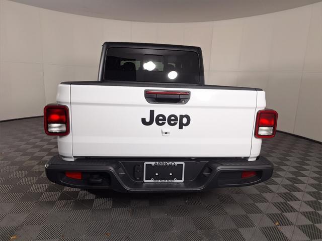 new 2024 Jeep Gladiator car, priced at $40,751