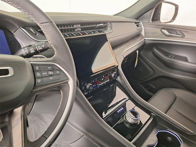 new 2025 Jeep Grand Cherokee car, priced at $39,309