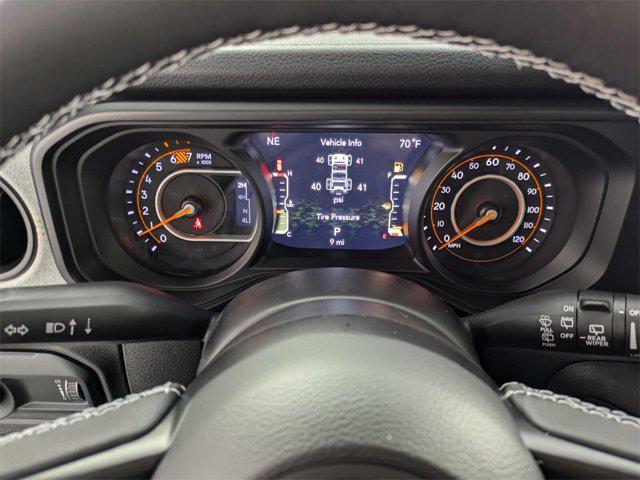 new 2025 Jeep Wrangler car, priced at $48,623