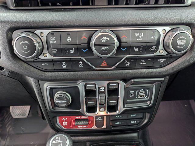 new 2025 Jeep Wrangler car, priced at $48,623