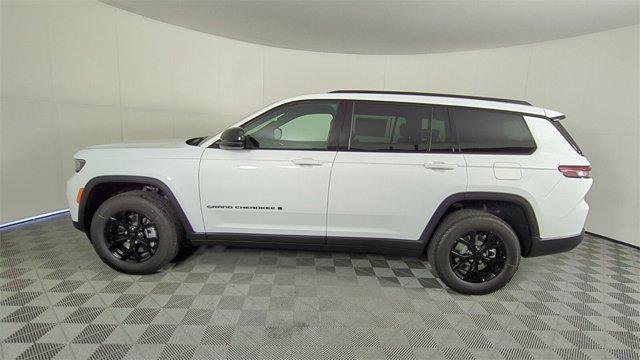new 2025 Jeep Grand Cherokee L car, priced at $39,322