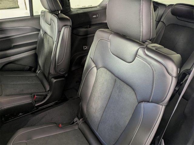new 2025 Jeep Grand Cherokee L car, priced at $39,322