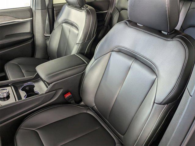 new 2025 Jeep Grand Cherokee car, priced at $32,699