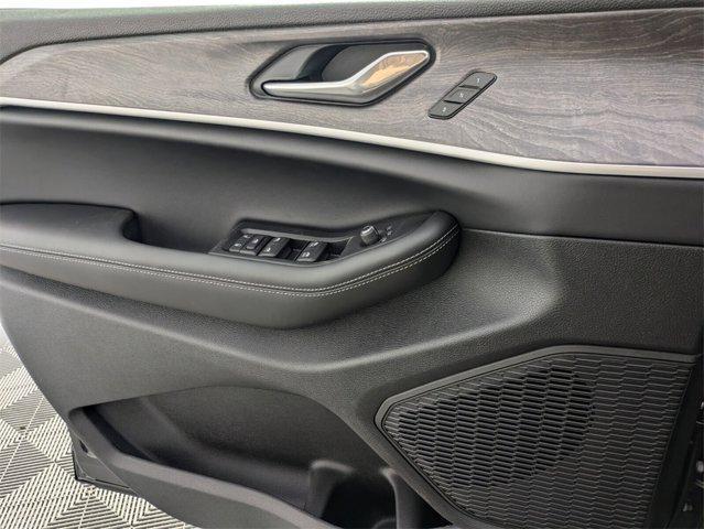 new 2025 Jeep Grand Cherokee car, priced at $32,699