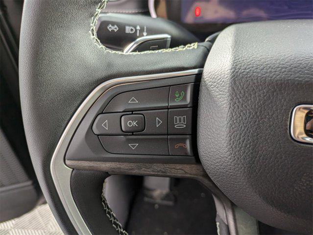 new 2025 Jeep Grand Cherokee car, priced at $32,699