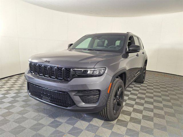 new 2025 Jeep Grand Cherokee car, priced at $39,133