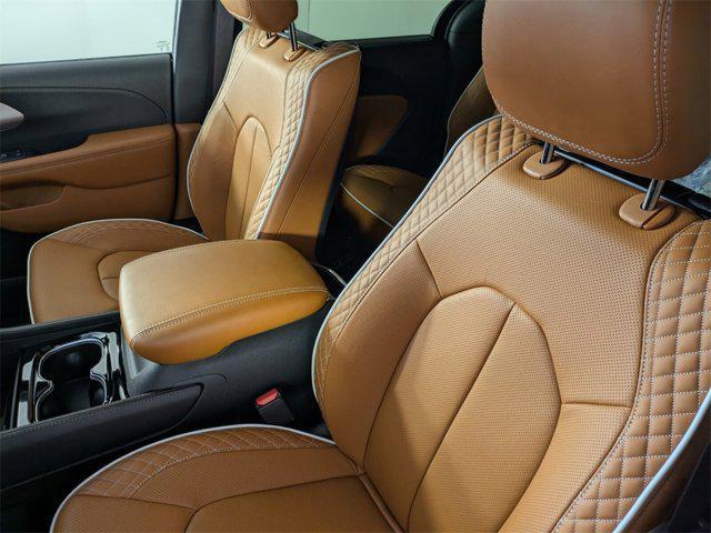 new 2026 Chrysler Pacifica car, priced at $57,760