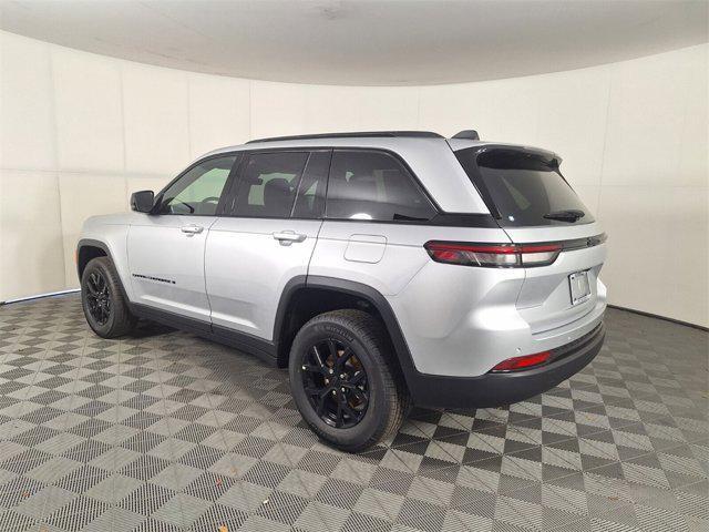 new 2025 Jeep Grand Cherokee car, priced at $35,276